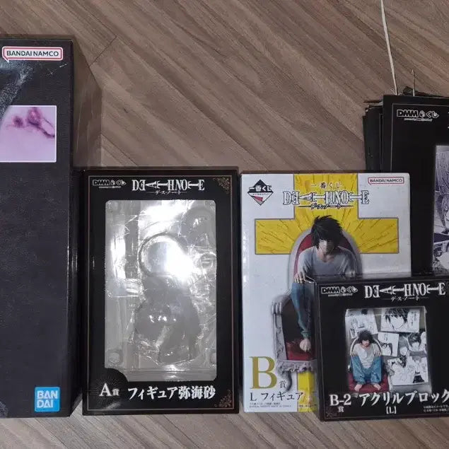 [BUNJANG] Death Note Ichiban Kuji Light Yagami, L, Misa Figure &amp; Acrylic Block Bundle Set / 데스노트 제일복권 라이토+엘+미사 피규어+아크릴블럭+ 실물 데스노트 세트