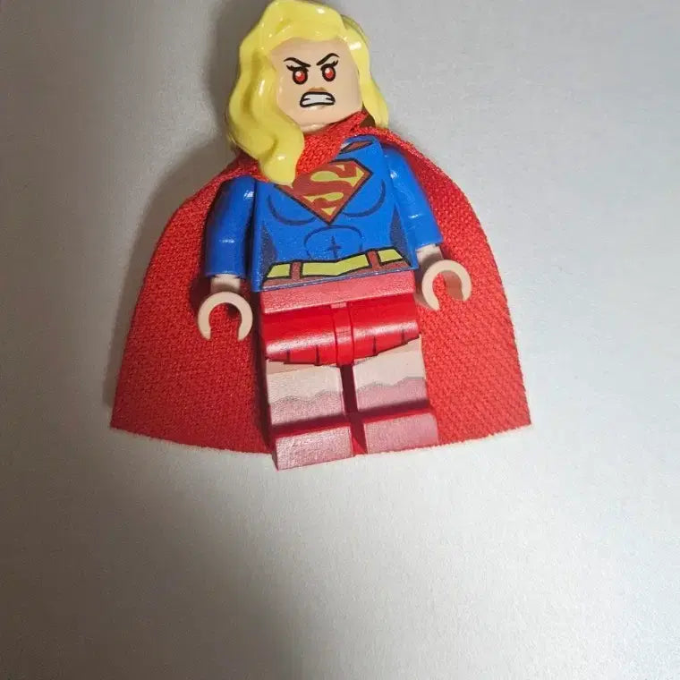 [BUNJANG] LEGO Supergirl Figure / 레고 슈퍼걸 판매합니다