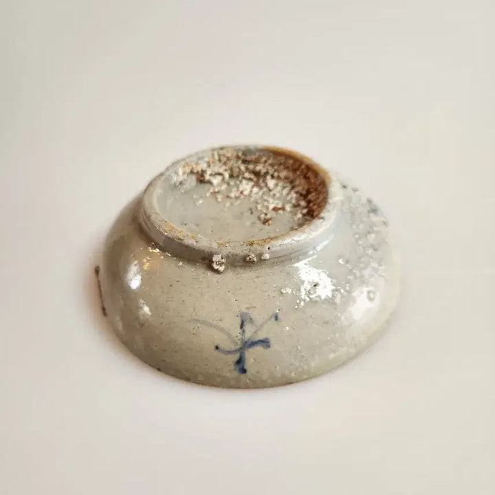 [BUNJANG] Rare Joseon Dynasty Late Period Celadon Porcelain Fish-Decorated Sauce Dish / 골동품 희소한 조선시대 후기 청화백자 어문종지