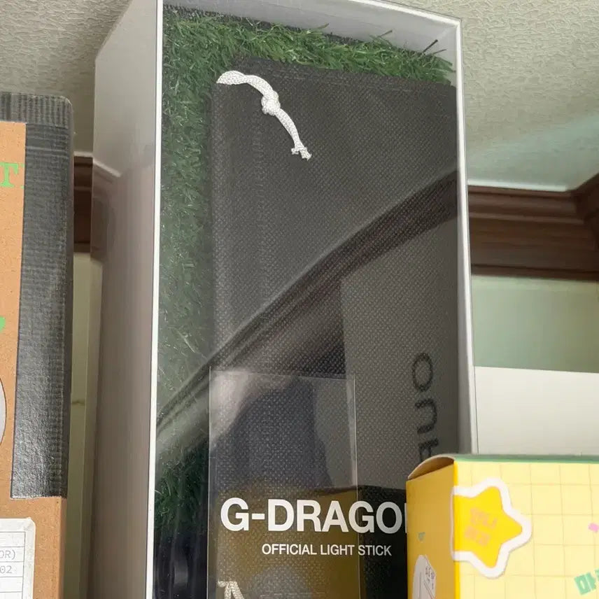 [BUNJANG] G-Dragon GD Official Light Stick + Cradle / 지드래곤 지디 응원봉 + 크래들