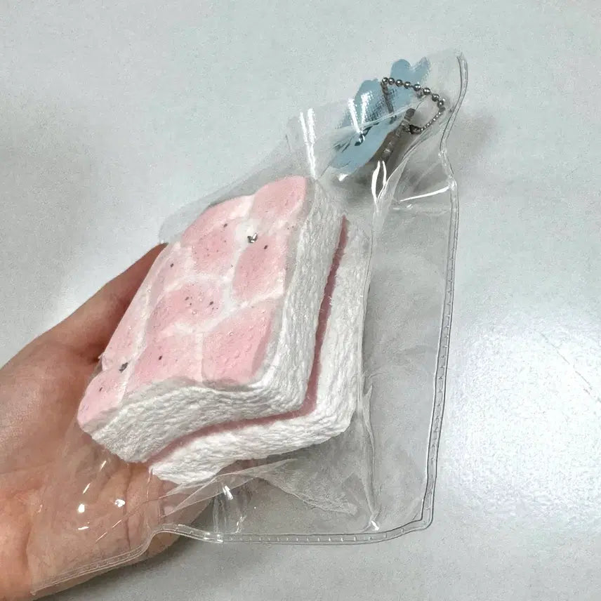 [BUNJANG] Palm Strawberry Cake Squishy Charm / Palm 해외샵 딸기케이크 수제말랑이