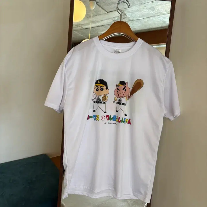 [BUNJANG] Crayon Shin-chan SoftBank Hawks Collaboration T-Shirt / 짱구 소프트뱅크호크스  반팔티셔츠