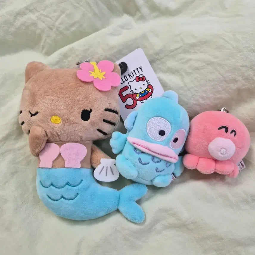 [BUNJANG] Sanrio Hello Kitty Mermaid Keychain &amp; Hangyodon Magnet Keychain Set / 정품 산리오 헬로키티 인어 키링, 한교동 자석 키링 세트