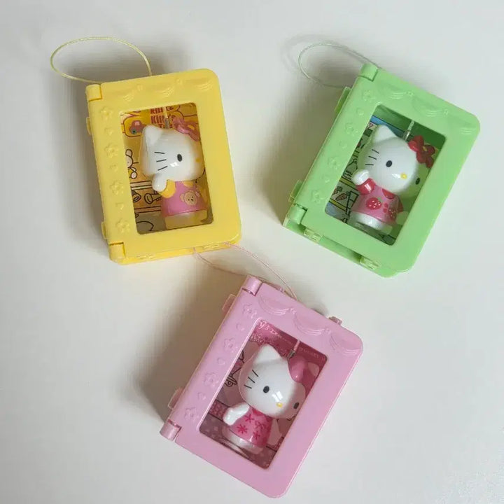 [BUNJANG] Sanrio Classic Kitty Figure Strap (Book Case) / 개별)고전키티 피규어 스트랩 키티 책피규어