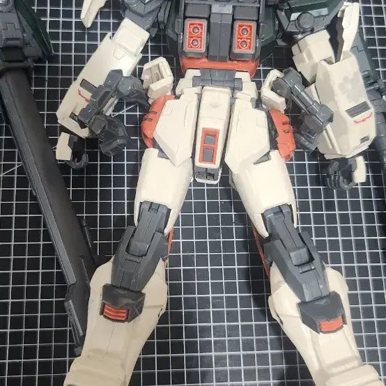 [BUNJANG] MG Buster Gundam (Assembled) / MG 버스터 건담 가조립 땡처리
