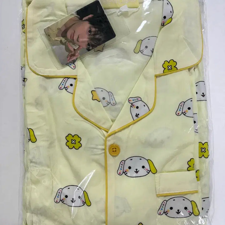 [BUNJANG] NCT WISH RY) Pajama (L) Sealed Photocard Included / 료 엔시티 위시 파자마 잠옷 (L) 미개봉 포카 포함