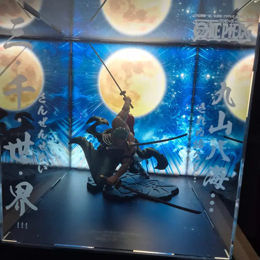 [BUNJANG] POP Maximum Zoro + Display Case Set / POP 맥시멈 조로 + 전용 장식장 판매합니다.
