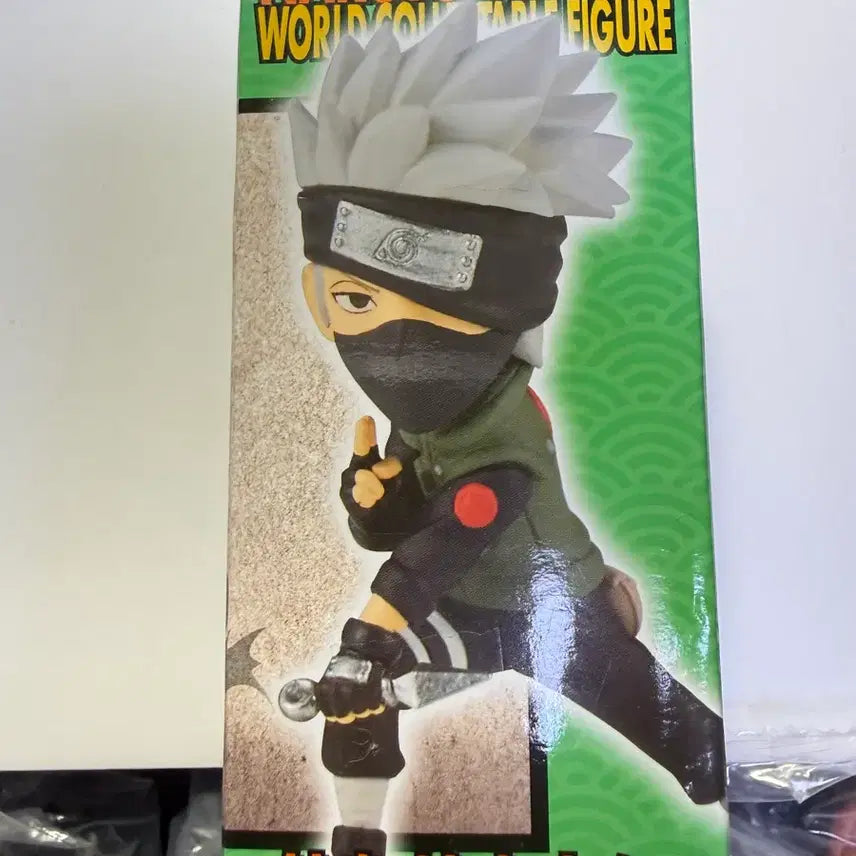 [BUNJANG] Naruto Shippuden Hatake Kakashi World Collectable Figure (Sealed) / (미개봉) 나루토 질풍전 하타케 카카시 월콜 피규어
