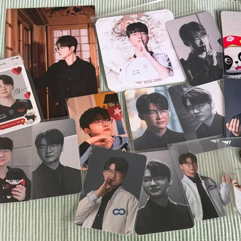 [BUNJANG] T1 Faker Photocard, Postcard, Coaster Bundle Set / T1 티원 페이커 포카 엽서 코스터 일괄판매 Faker
