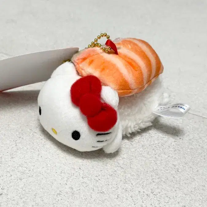 [BUNJANG] Hello Kitty Salmon Nigiri Mascot Keychain / 헬로키티 초밥 인형 키링 연어키티 연어초밥키티 마스코트 인형