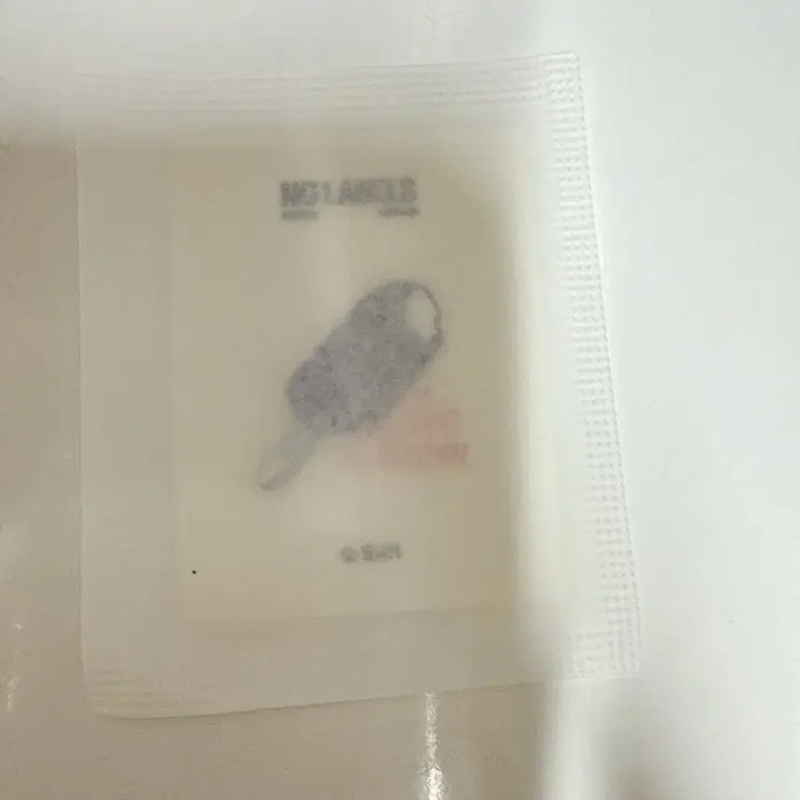 [BUNJANG] TXT Yeonjun Ice Cream Sticker &amp; Mini Photocard Bundle Set / 연준 아이스크림 스티커&amp;미니포카 일괄