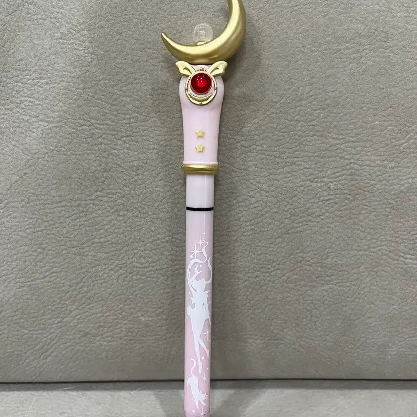 [BUNJANG] Kiss Me x Sailor Moon Collaboration Eyeliner Figure / 키스미 세일러문 아이라이너
