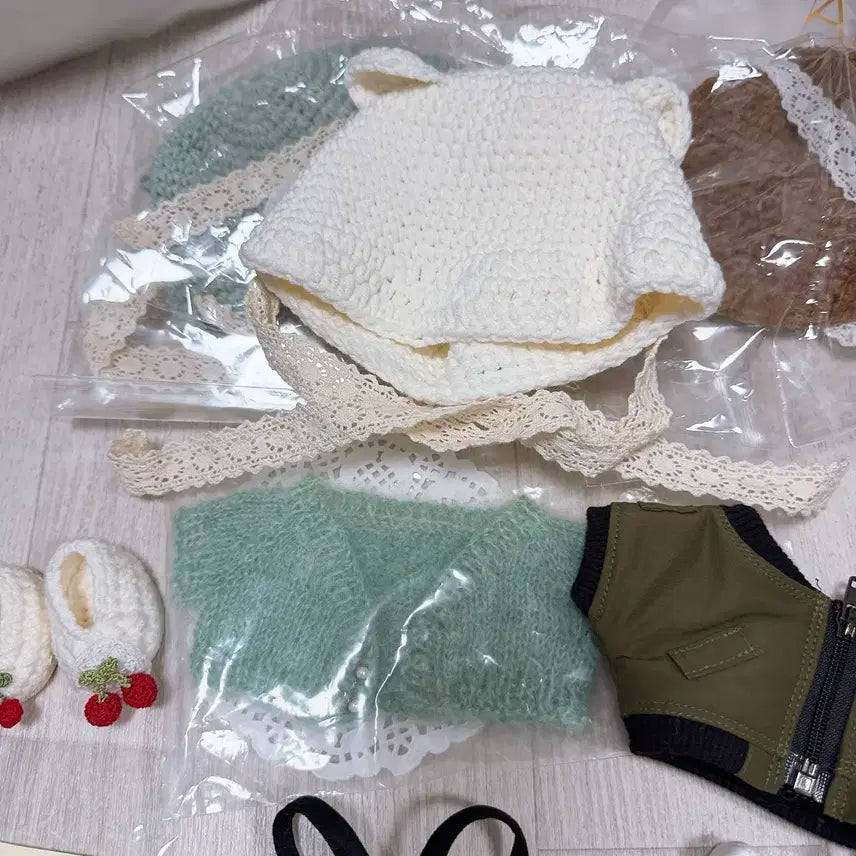 [BUNJANG] 20cm Doll Clothes Angora Bear Hat Set / 20cm 인형 옷 앙고라 곰돌이 모자 사진 속 전부