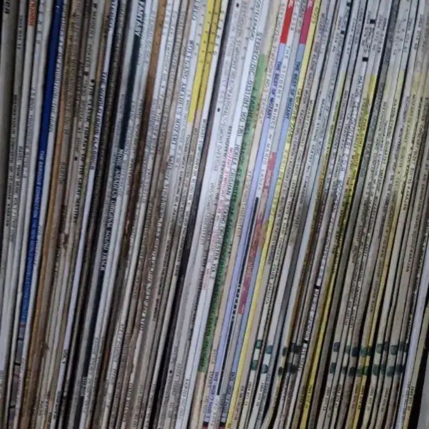 [BUNJANG] 100-Piece LP Bundle Set - Display Props / 장식 DP 진열 소품용 LP 100장 일괄