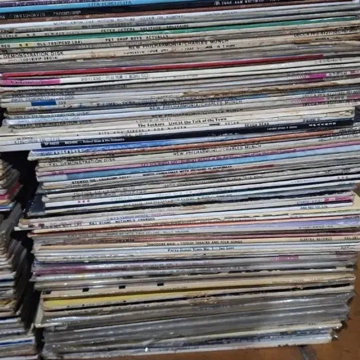 [BUNJANG] 100-Piece LP Bundle Set - Display Props / 장식 DP 진열 소품용 LP 100장 일괄