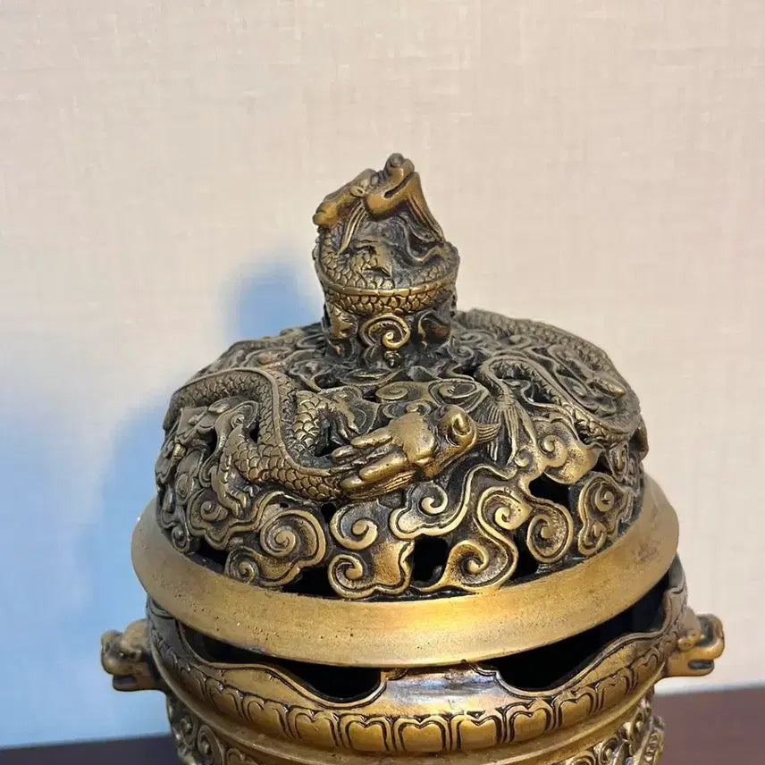 [BUNJANG] Qianlong Period Bronze Censer with Dragon Motif / 중국 동 향로) 건륭년제 용문 투각 삼족 향로