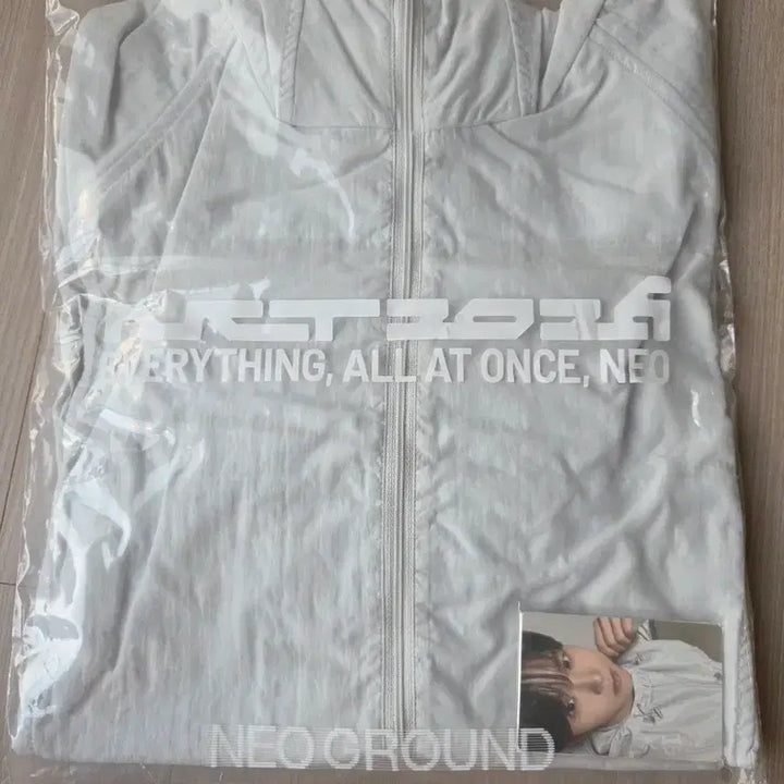 [BUNJANG] NCT 10th Anniversary Neo Ground Winter Jacket Photocard / 원가이하)NCT10주년 네오그라운드  윈터 재킷  포카 포함
