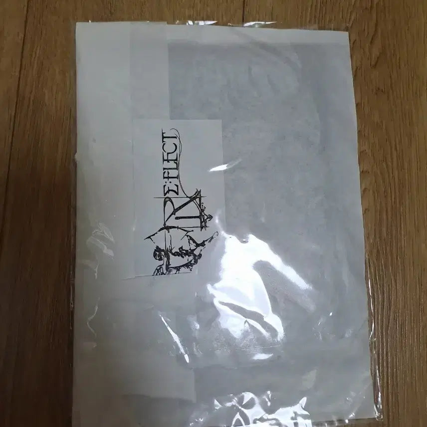 [BUNJANG] Park Ji Hoon Single Album MD Fabric Poster Type B (Excludes Clear Photocard) / 박지훈 싱글앨범 MD 패브릭 포스터 B타입(클리어포토카드 미포함)