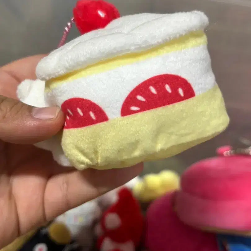 [BUNJANG] San-X Zutto Issho Nyan Nyan Nyan Ko Short Cat Plush Keychain / 산엑스 계속 함께해 즛토잇쇼 인형 키링 쇼트냥코 냥냥냥코 케이크