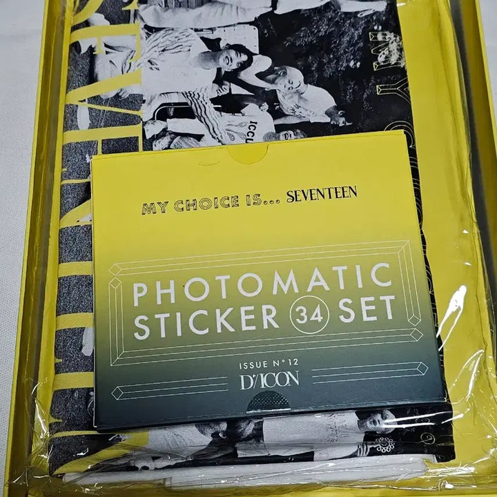 [BUNJANG] SEVENTEEN DICON Vol.12 Luxury Edition Photobook &amp; Unsealed T-shirt Bundle Set (Excluding Photocard) / [양도] 세븐틴 디아이콘 종합판 Vol.12 (포카 제외 / 화보집 + 미개봉 티셔츠 풀셋)