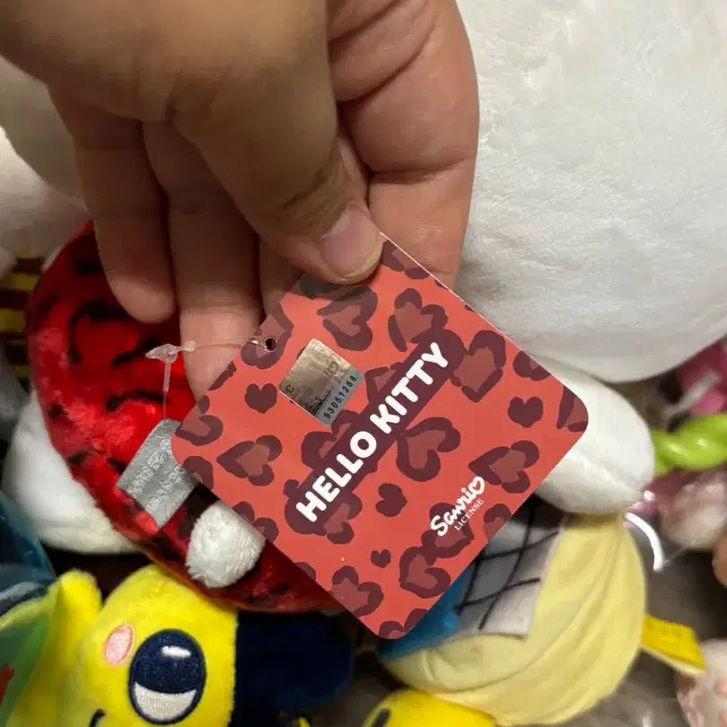 [BUNJANG] Sanrio Hello Kitty Leopard Print Medium Plush / 산리오 헬로키티 호피 중형 인형