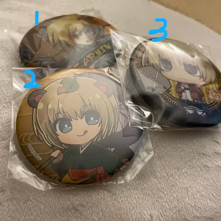 [BUNJANG] Attack on Titan Armin Can Badge Set / 진격거 아르민 캔뱃지 세트