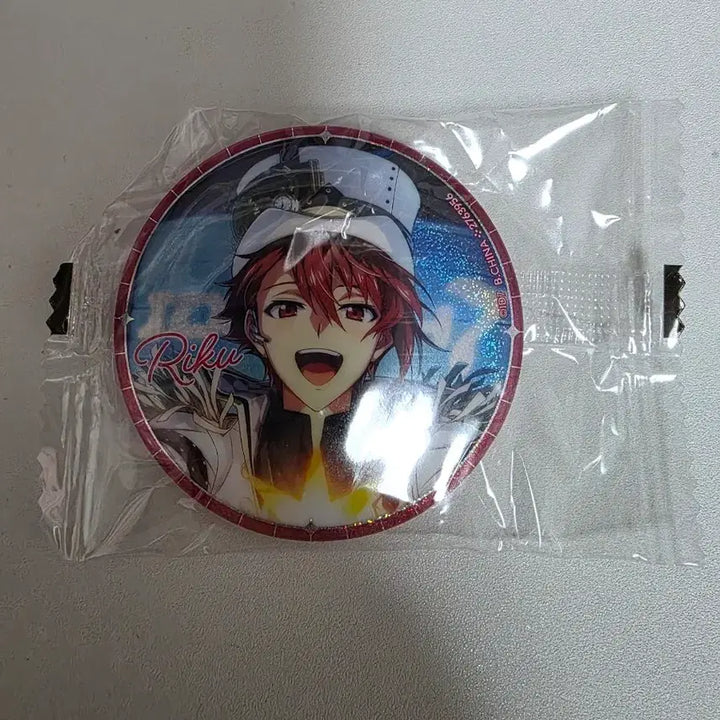 [BUNJANG] I7 Riku Gacha Badge (Capsule Opened) / 아이나나 리쿠 가챠 뱃지 1개입(캡슐만 개봉)