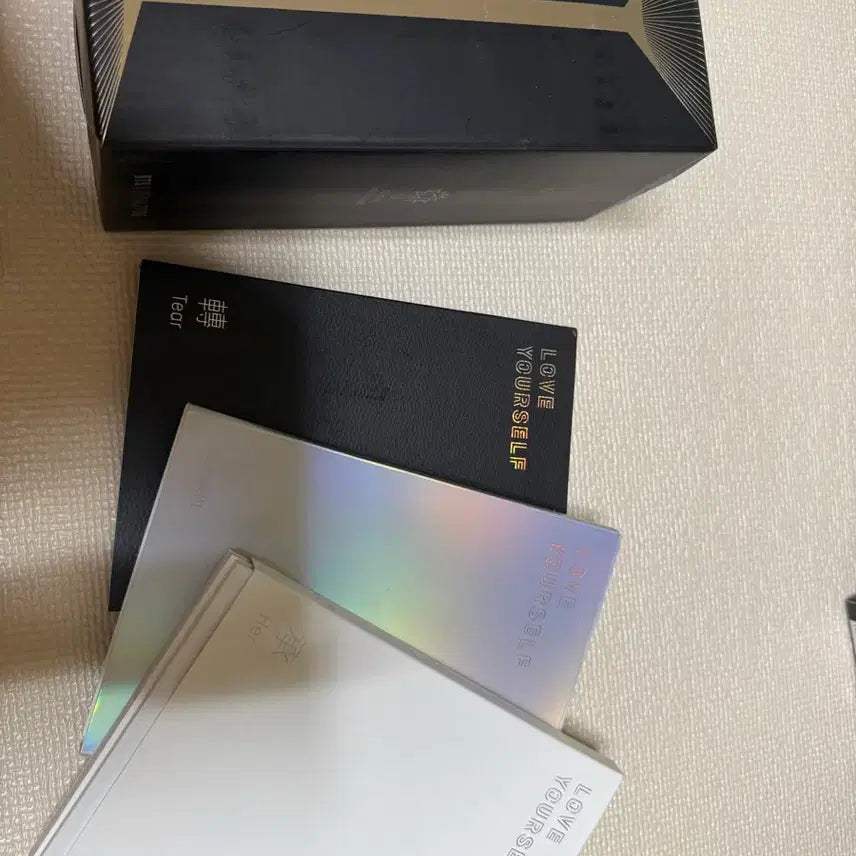 [BUNJANG] BTS LOVE YOURSELF TEAR Album 3 Versions &amp; Official Light Stick Ver. 3 / 방탄소년단 BTS LOVE YOURSELF TEAR 앨범 3종 과방탄소년단 응원봉 버전3