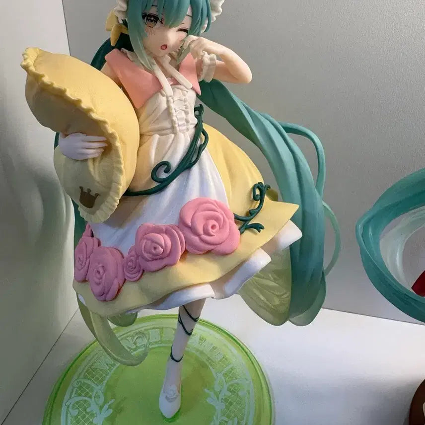 [BUNJANG] Taito Sleeping Beauty Wonderland Hatsune Miku Figure / 하츠네 미쿠 피규어 잠자는 숲속의 공주 원더랜드 타이토 경피 보컬로이드 보카로
