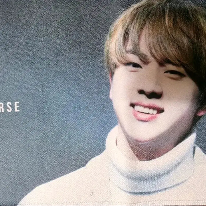[BUNJANG] Jin (BTS) Hooded Sweatshirt &amp; Wooteo Keyring Bundle Set (Sealed) / 우떠키링, 석진 후드티 일괄 양도합니다.(미개봉)