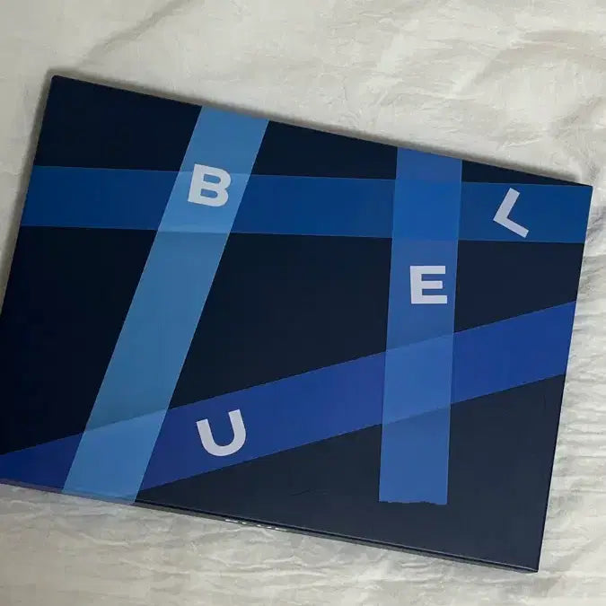 [BUNJANG] Lucy Blue Album (Unsealed) / 루시 블루 앨범 : 개봉