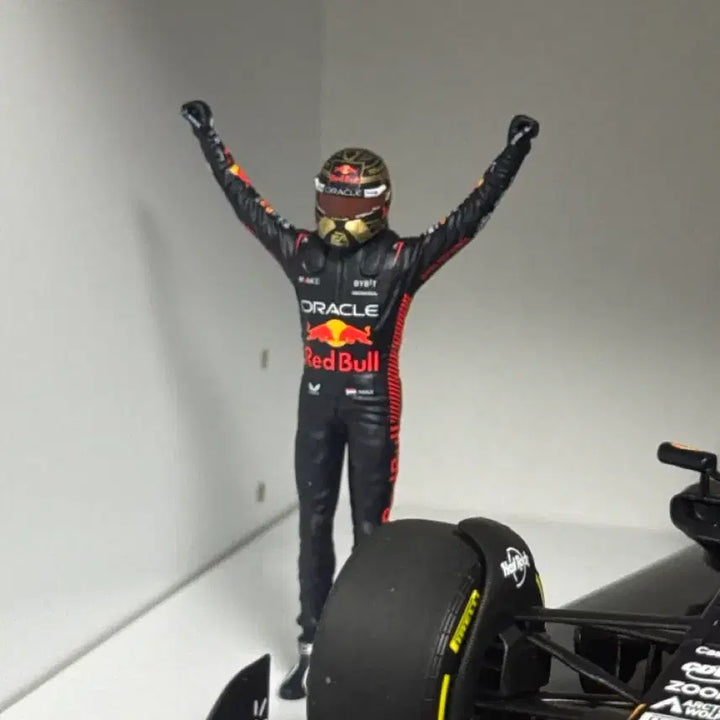 [BUNJANG] Max Verstappen Official Shop Limited Edition 2023 World Champion 1:18 Scale Model / (오늘까지) 막스 베르스타펜 공식샵 한정판 2023 월드 챔피언 모델 1:18