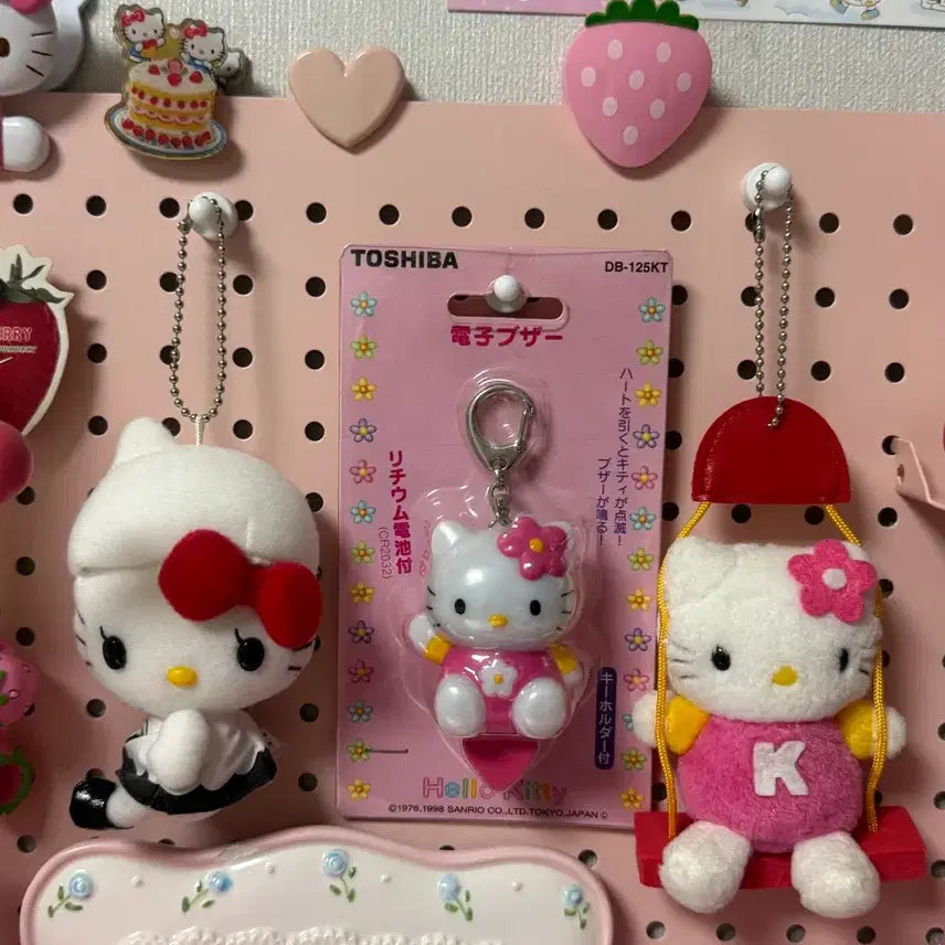 [BUNJANG] Hello Kitty Classic Kawaii Security Keychain / 헬로키티 고전 카오하나 방범키링