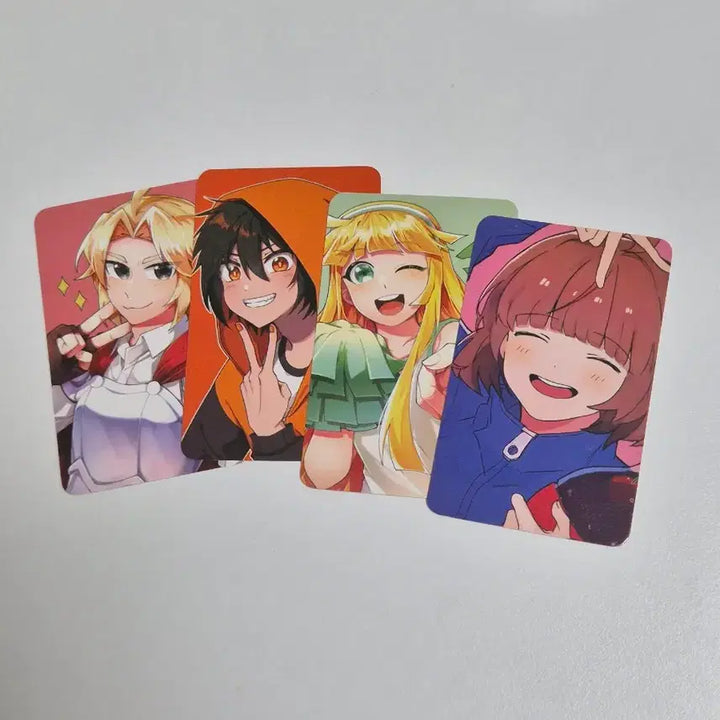 [BUNJANG] Zombie High Unofficial Goods Park Sticker, Chunbeom Pyun Postcard Bundle Set / 좀비고 비공식 굿즈 프박 스티커 편준범 엽서 일괄 양도합니다
