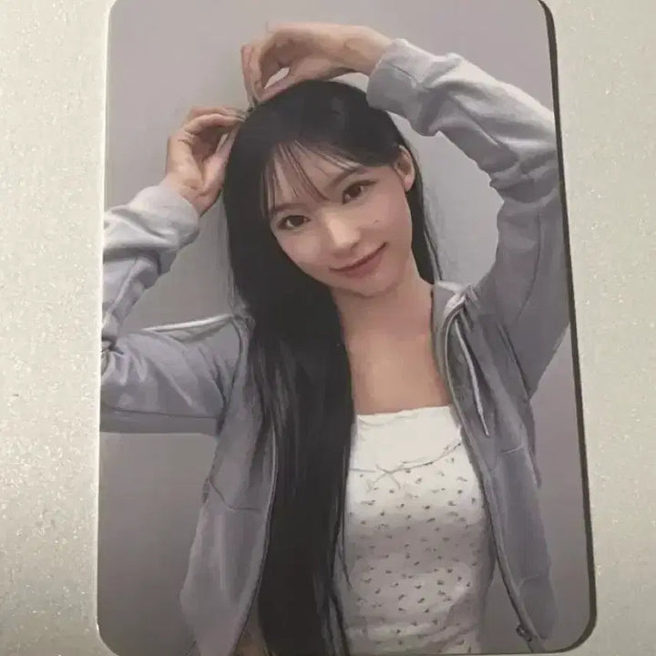 [BUNJANG] RESCENE Yuim Photocard POB / 리센느 포카 미공포 원이 포토카드 리본