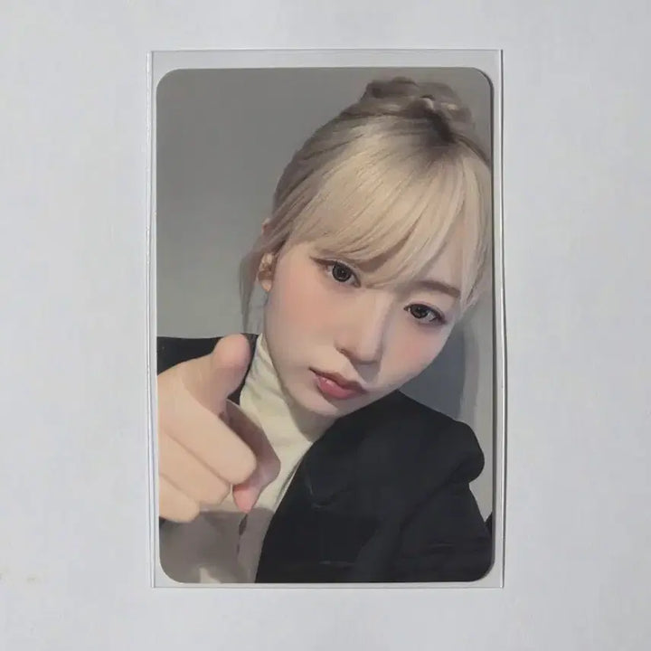 [BUNJANG] NMIXX Haewon Office Photocard &amp; Sealed Album Bundle / NMIXX/해원/오피스 포카 양도/포카+블발앨범1종