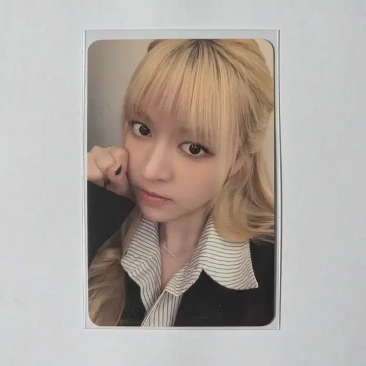 [BUNJANG] NMIXX Lily Office Photocard and Standard Album Set / NMIXX/릴리/오피스 포카 양도/포카+블발앨범1종