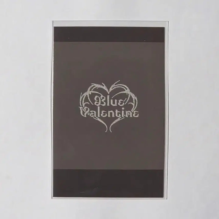 [BUNJANG] NMIXX Lily ApplMusic Lucky Draw Photocard Bundle Set (Includes 1 Sealed Album) / NMIXX/릴리/포카+블발앨범1종