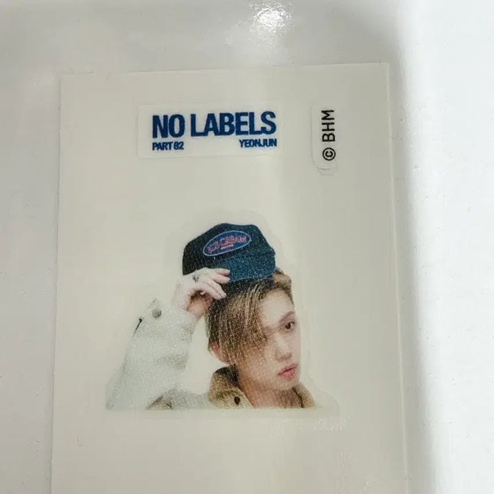 [BUNJANG] TXT Yeonjun Ice Cream Sticker &amp; Mini Photocard Bundle Set / 연준 아이스크림 스티커&amp;미니포카 일괄