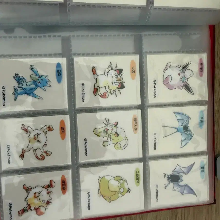 [BUNJANG] Pokemon 30th Anniversary Artwork Tteokbokki Seals 100 Types + Official Artwork Tteokbokki Seals Book / 포켓몬 30주년 아트워크 띠부씰 100종 + 정품 아트워크 띠부씰 북