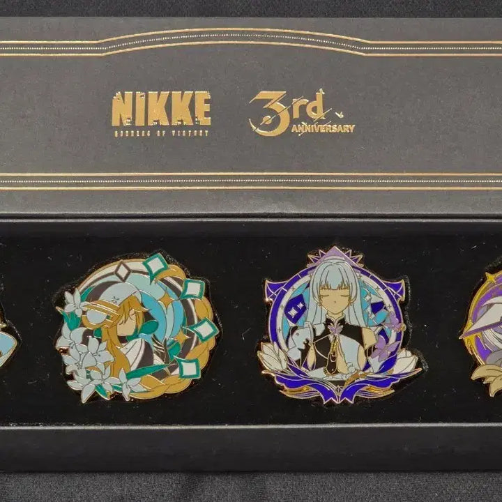 [BUNJANG] Nier: Automata 3rd Anniversary Badge Set AGF 2025 Limited Edition / 니케 3주년 기념 뱃지 세트 agf 2025