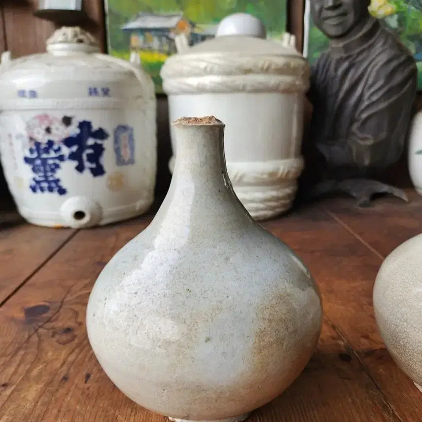 [BUNJANG] Three Joseon Dynasty White Porcelain Vases / 백자주병 3개