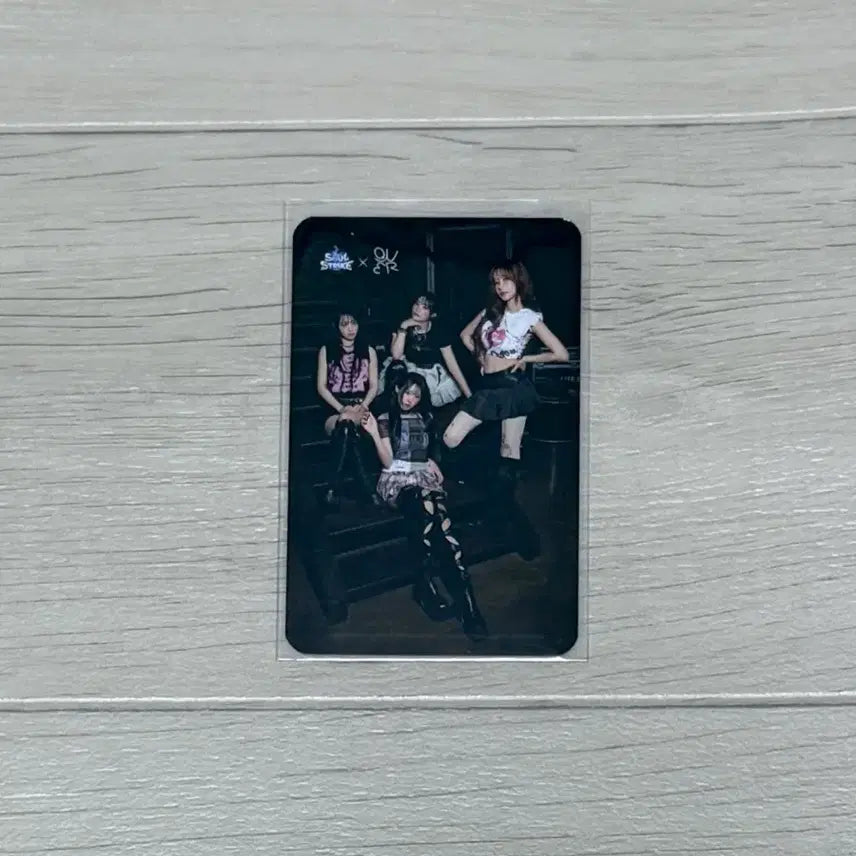[BUNJANG] QWER Chishion Soul Strike Double-Sided Photocard / QWER 소울스트라이크 시연 양면 포토카드
