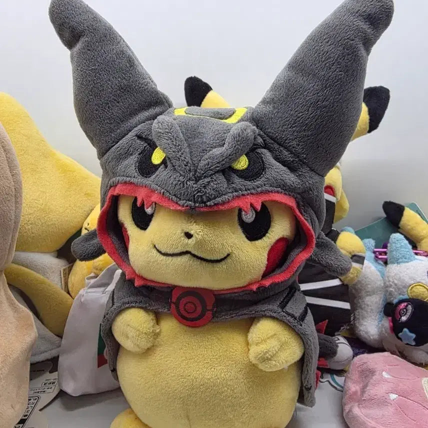 [BUNJANG] Shiny Rayquaza Poncho Pikachu Plush Doll / 이로치 레쿠쟈 판쵸츄 인형 판쵸 피카츄 인형