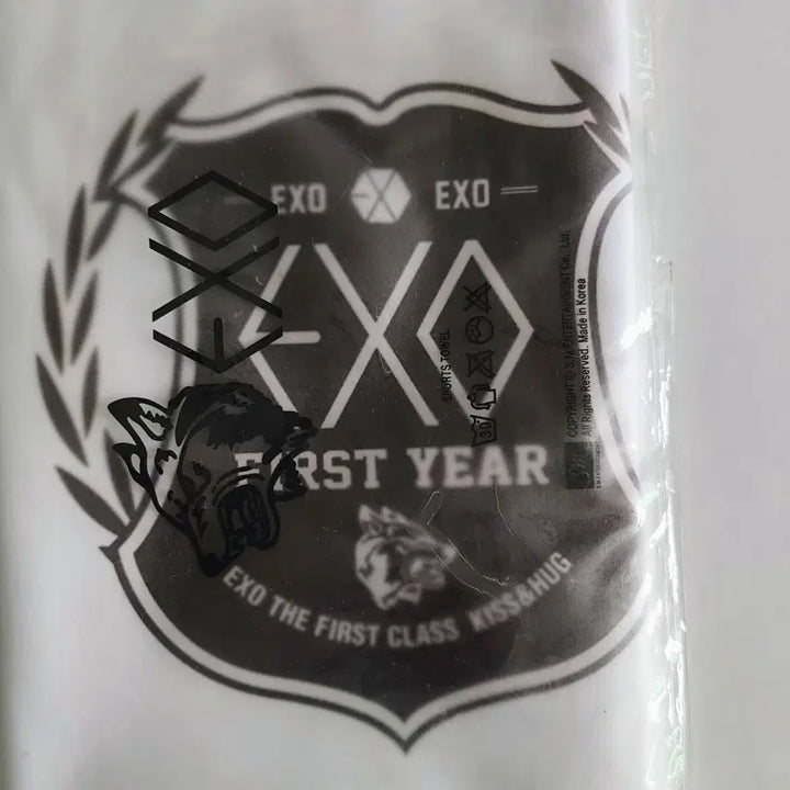 [BUNJANG] EXO 2013 First Year Official Sports Towel Slogan (Sealed) / [미개봉] 엑소(EXO) 2013 FIRST YEAR 슬로건