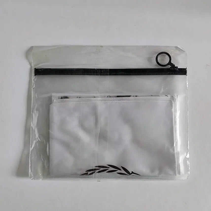 [BUNJANG] EXO 2013 First Year Official Sports Towel Slogan (Sealed) / [미개봉] 엑소(EXO) 2013 FIRST YEAR 슬로건