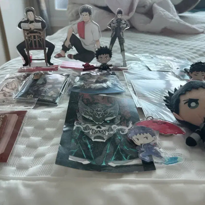 [BUNJANG] Kaiju No. 8 Kafka Hibino Merchandise Bundle Set / 괴수 8호  히비노 카프카 굿즈 일괄 팝니다. (가격 더 안내림)