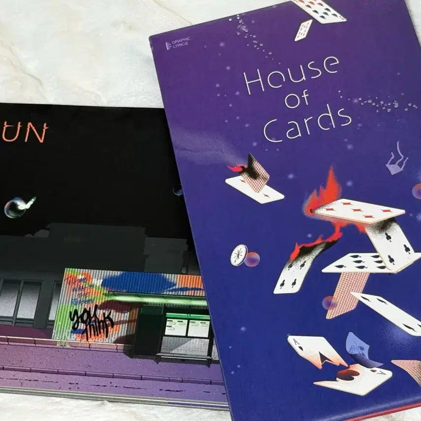 [BUNJANG] BTS (Bangtan Boys) Album RUN &amp; House of Cards Lyric Book Bundle / 방탄소년단 앨범 RUN / House Of Cards 가사 책