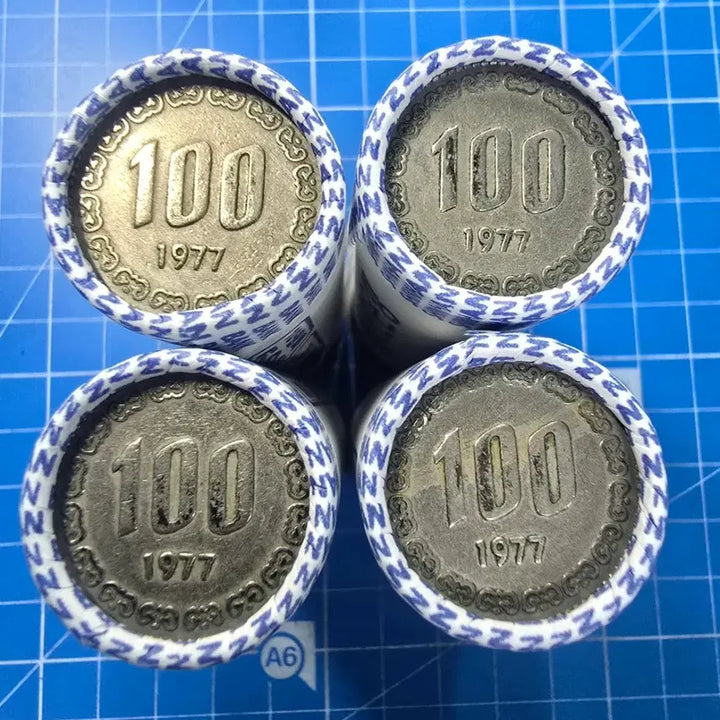 [BUNJANG] 1977 100 Won Coin Bundle (200 pcs) / 100원 1977년 4롤 200개 일괄