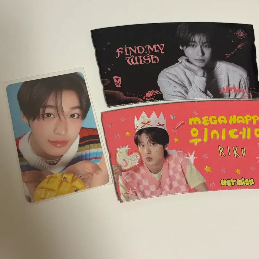 [BUNJANG] NCT WISH Riku Lucky Draw Charm Photocard Cup Holder / 엔시티 위시 리쿠 메가커피 부적포카 컵홀더